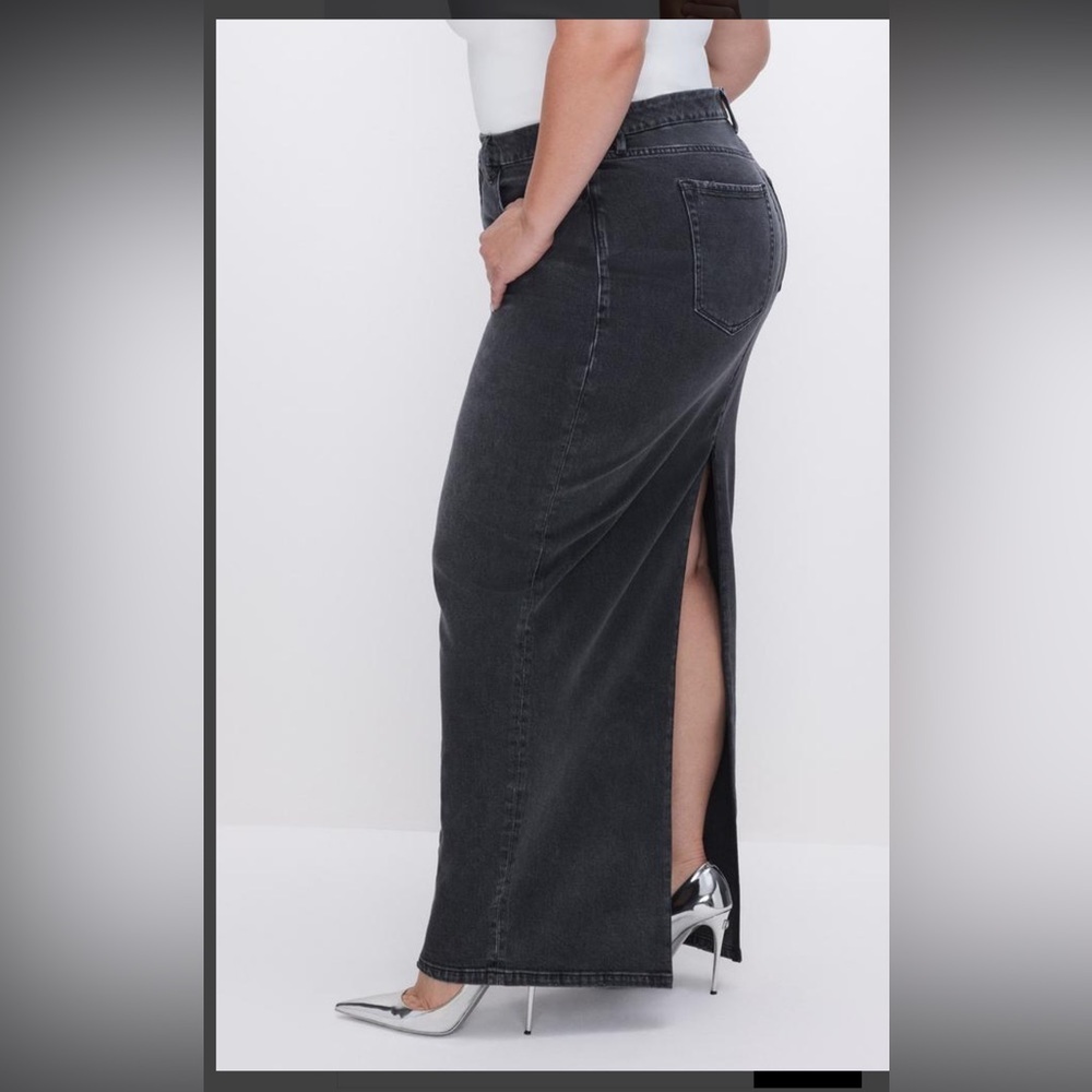 Good American Women’s Tube Denim Maxi Skirt Black